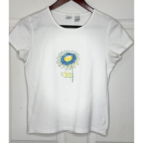 Vtg Real Clothes Saks White Cotton Top Tee Blue Beaded Flower Size Medium - Picture 1 of 4